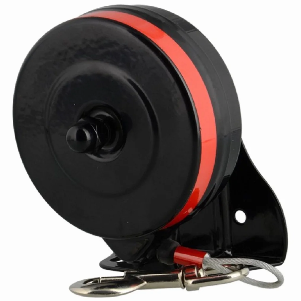 Lixit Animal Care Bracket Mount Retractable Tie out Reel, Large by Lixit Animal Care