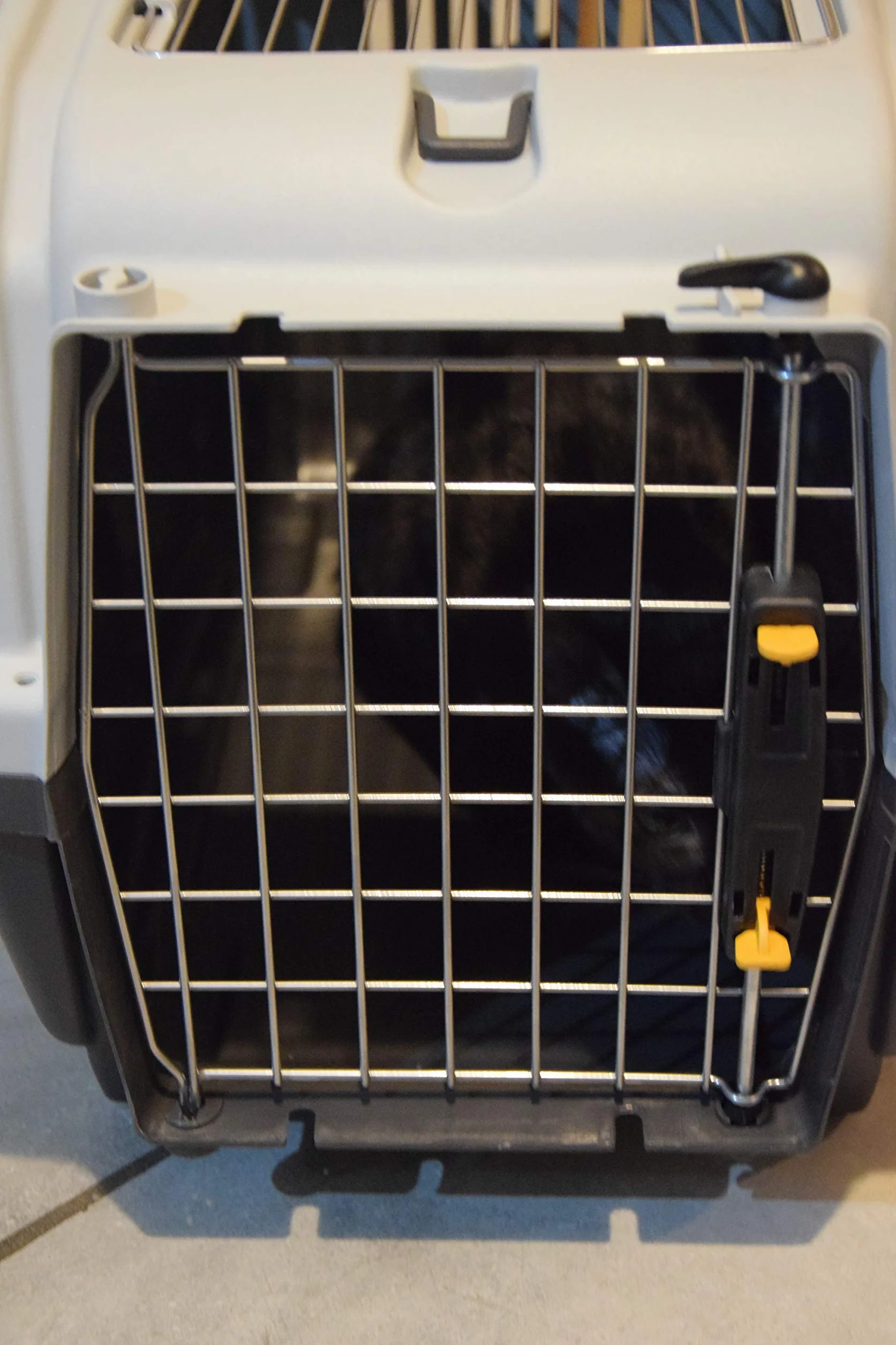 Aimé | Transportin Gato | Transportin Perro | Caja deTransporte con Ventilaciones Laterales, Rejas Metálicas y Pestillo de Seguridad | Color Gris y Dimensiones 56x36x35 cm | Mochila para Perros
